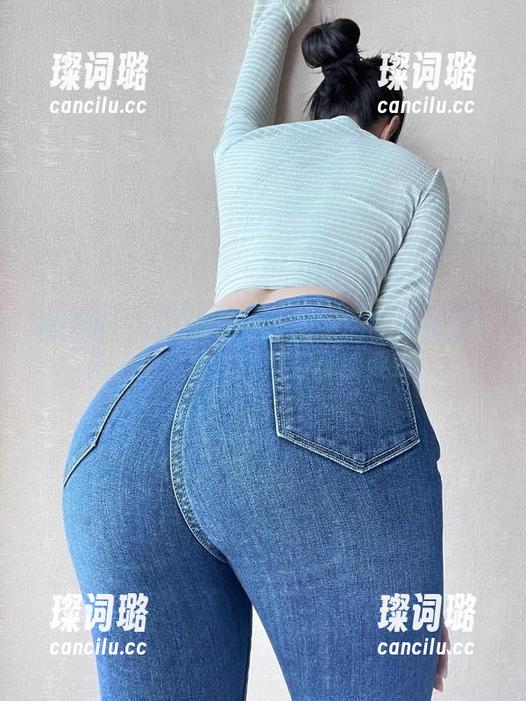 120斤的小王同学 微密圈 - 120斤的小王同学的眼镜福利写真,别说我没提醒你可能要晕。