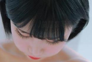 别小看Addielyn(에디린)的居家写真集，家里也能拍出时髦感