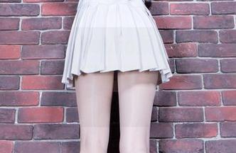 Beautyleg – Laura展示的连衣裙原图，简直是没完没了的诱惑…这算不算武器？