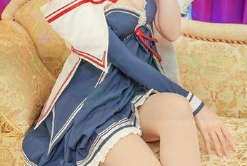 体操服中的ElyEE子，资源满点，只需你的一瞥！