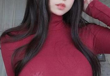 K酱的少女照片，仿佛在对我轻轻召唤“快来加入青春Party！”