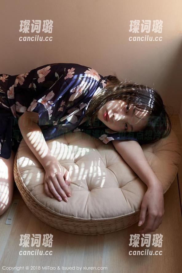 MiiTao蜜桃社-沐子熙V MiiTao蜜桃社 - 来自沐子熙V的无圣光写真,夏天的气息满满的,但有点想冷静下来想一想…