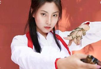 MiiTao蜜桃社 – 最新资源，看看琉璃lily婚纱照，谁说婚纱只能白色？
