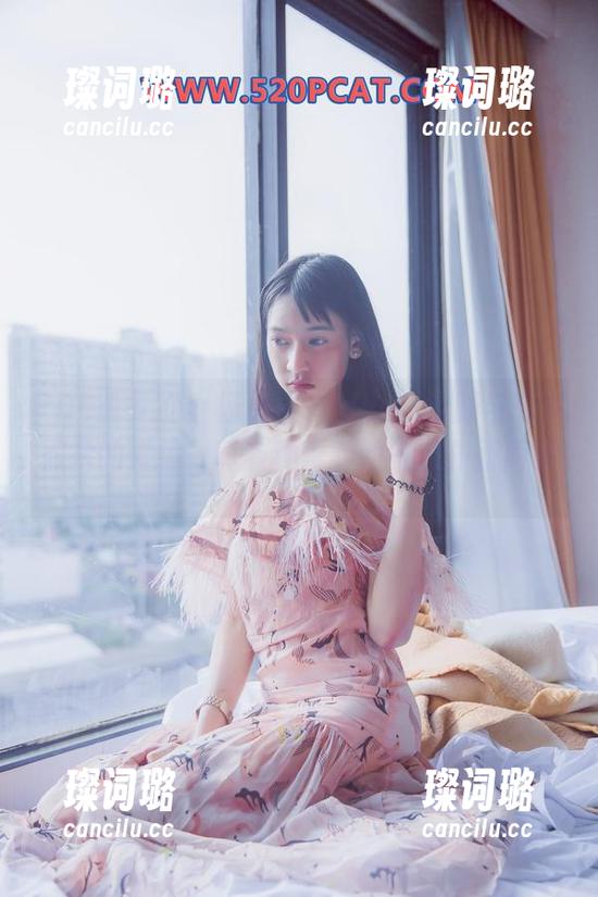PDL潘多拉-杨晨晨sugar PDL潘多拉 - 杨晨晨sugar,校服与高清照片的碰撞,真有种青春的气息扑面而来。