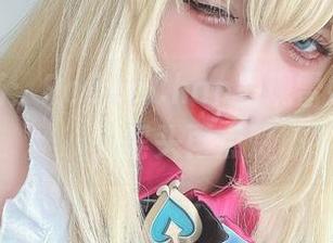 私拍剧场：PoppaChan呈现雷姆兔女郎，先摇头再点赞