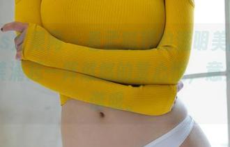 UGirls尤果网 – 看孟狐狸的透明美图，心中不禁涌起一阵悠悠的赏心悦，意外的和谐哦。