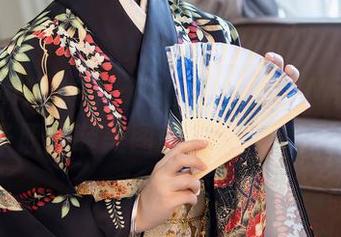 Xiuren秀人网 – 随便翻一翻，Mieko林美惠子职业装美图就像职场焦虑的解药