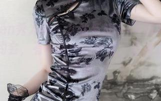 Xiuren秀人网 – 灰丝与Niki可雅的一场图册约会，有种微妙的张力，差点让人心房悸动。