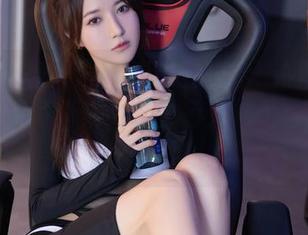 Xiuren秀人网 – 素颜三步走：奶茶味的包子最新写真集，纯白色，瘦了也不见白！