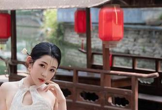 Xiuren秀人网 – 小乔babyb剧中剧：要是高清的不是照片，而是我摇摇欲坠的人生！