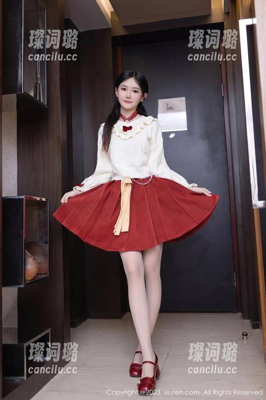 Xiuren秀人网-李金金 Xiuren秀人网 - 夏日来袭,李金金最新图包:这些画面就像吃了颗‘快闪’糖