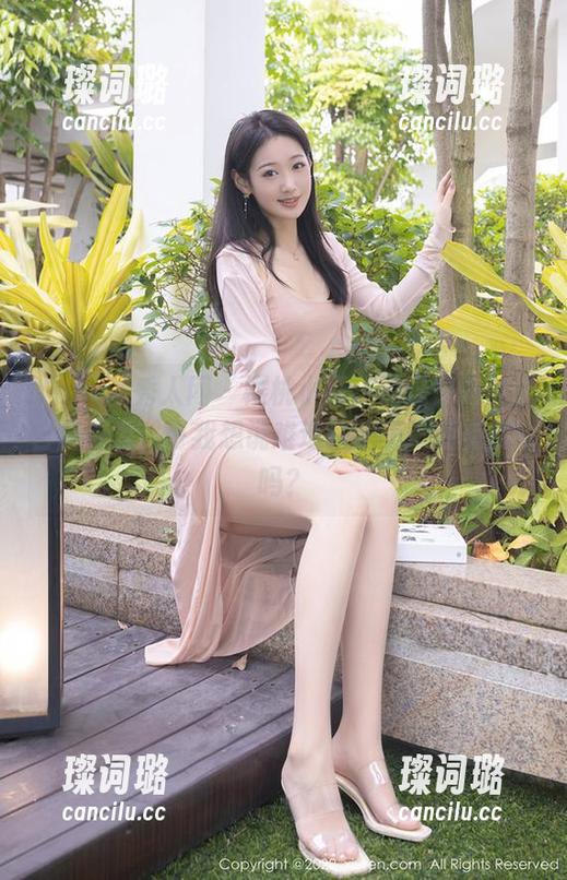 Xiuren秀人网 - 樱桃小阑子说这是她的夏日高清秀，可我想说难道除了美不还有别的吗？