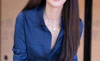 Xiuren秀人网 – 被玛鲁娜Manuela的温柔击中，原图却藏着更多小惊喜