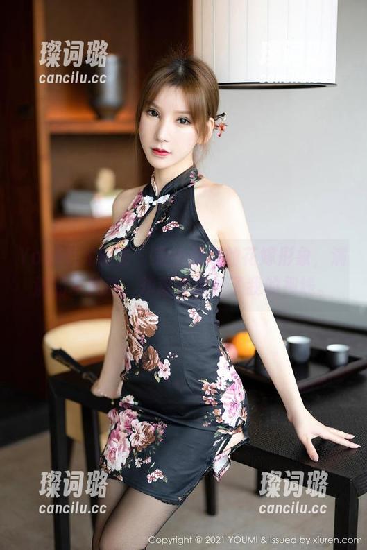 YouMi尤蜜荟-是小逗逗 YouMi尤蜜荟 - 是小逗逗的花嫁形象,满满的年代感,却意外抓住了我的视线。