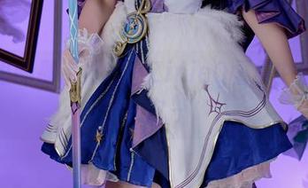 泳池里的那点福利，ZinieQ图集中偷偷逗乐你～