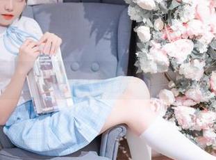 课后教室，lovely呆玄的日常：是学习也是惊艳的写真套图。