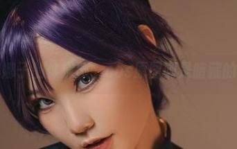 七七娜娜子的体操服，cos原图则是暗藏的小清新
