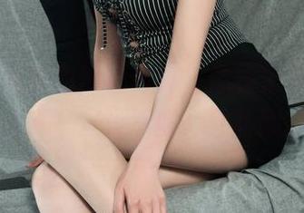 丽柜 – 凌凌的黑色写真，像极了我失去的黑色袜子——找不到，只有欣赏了！