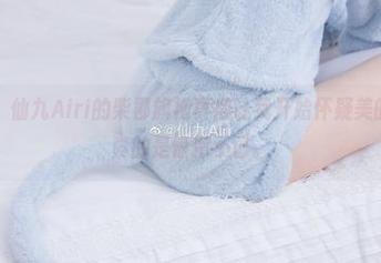 私拍时间，仙九Airi的柴郡旗袍真得让我开始怀疑美的定义了，真的是惊艳不已。