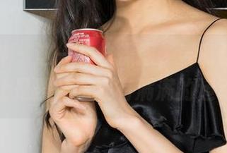 克拉女神 – 这一身体操服，姜璐让人想下载的不止是照片，还有满满的运动精神！