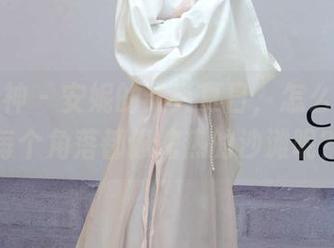 初夏女神 – 安妮的炎炎夏日，怎么图库里每个角落都像烤热的沙滩呢？