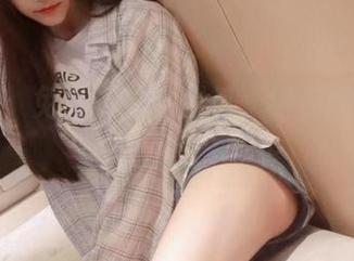 啾小妍，免费的猫女图包，给你蹭个夜宵的准备！