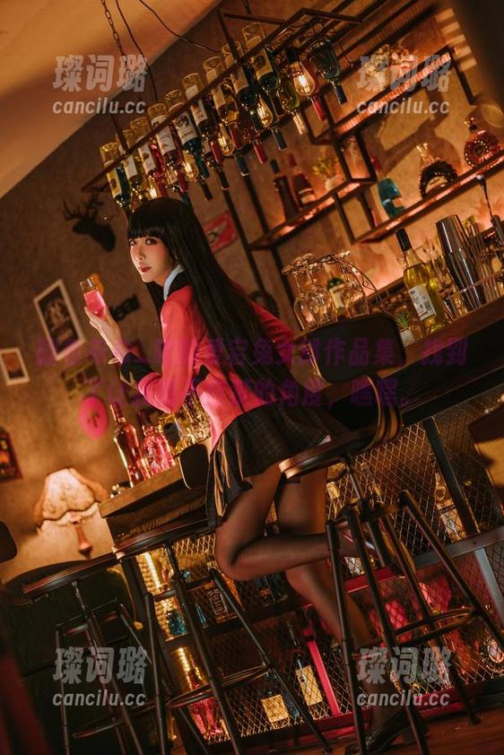 希希_啾 翻看希希_啾的爱宕兔女郎作品集,找到了让我情不自禁的角度,嘿嘿。