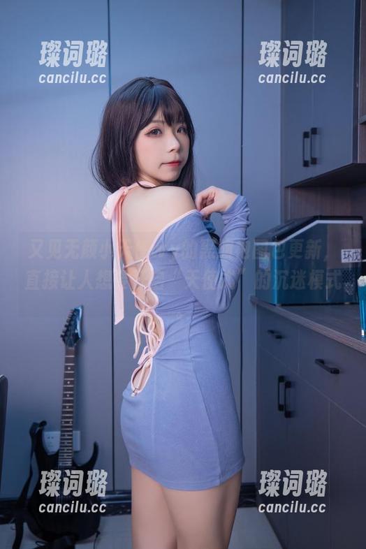 无颜小天使wy 又见无颜小天使wy的黑旗袍图包更新,直接让人想要开启“天使式”的沉迷模式。