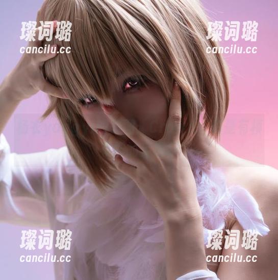 杨衣yangyi 杨衣yangyi的美图:Crown,真是有模有样的姿态啊
