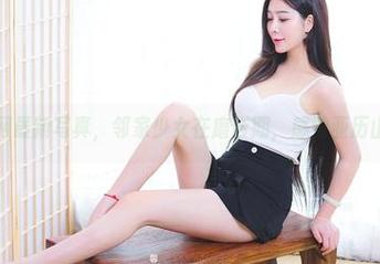 果团网最新写真，邻家少女在磨合期，感觉亚历山大…