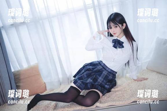 高清！桜井宁宁的天台图册，难道她在这儿做阳台瑜伽？
