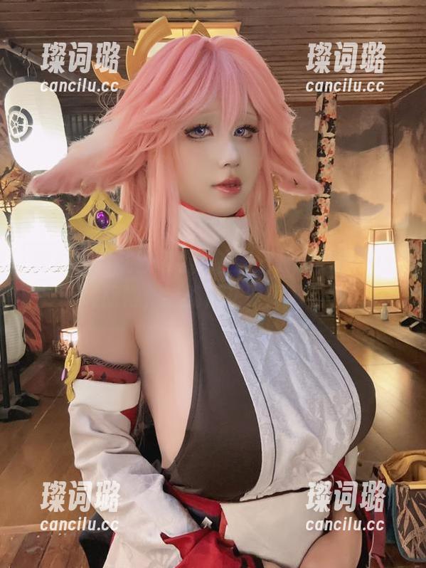 桜满三时 路过一眼就被吸引,桜满三时的高清cos萌姬旗袍,我能再花时间看看吗?