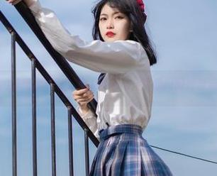写真集里的梨瑾瑾“修”无人可抵挡，真想问问她修道的秘诀！