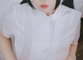 这是谁家连体衣？樱井小莜的私房写真轮到我来了。