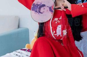 物恋传媒 – 小茶护士的最新图包：为你的情绪注入一剂甜蜜？