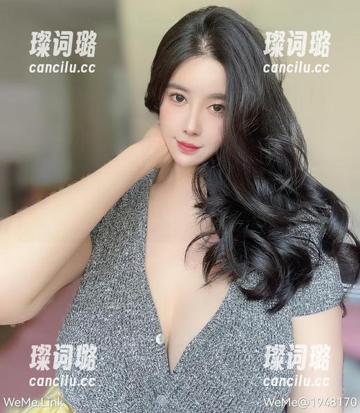 猪小七 微密圈 - 大伙儿,瞧!猪小七的连体衣写真更新,让人眼前一亮!