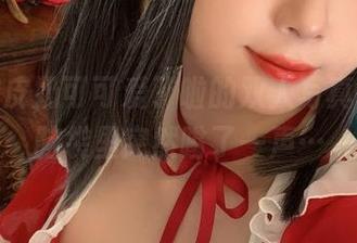 看了皮皮奶可可爱了啦的双人写真，我的脑袋里突然嗡了一声…
