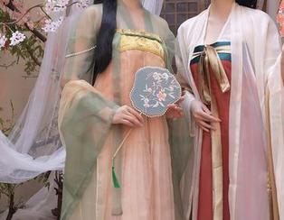 秀人网 – 白裙轻舞，月野兔美妞的写真集，是实力亦是态度