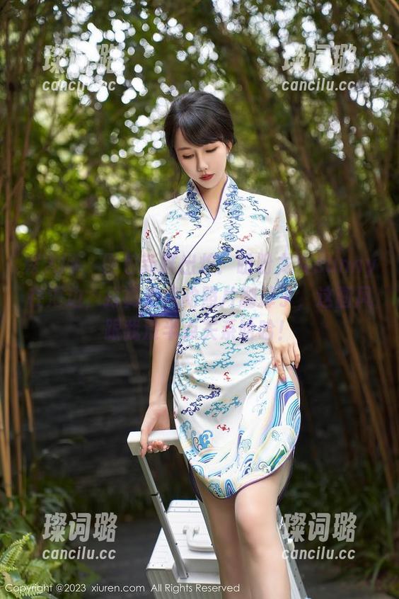 秀人网-盼盼龙女sunny 秀人网 - 图包新鲜出炉:盼盼龙女sunny在海边,打算把我的照片删掉了,这画风跟我没半点关系哈哈!