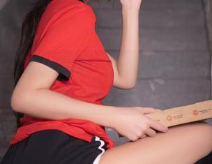秀人网 – 失控的美：陈大榕高清黑丝写真集让人咋舌。