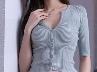 秀人网 – 学麻吉小兔子，穿白衬衫写真，下载率直逼人！