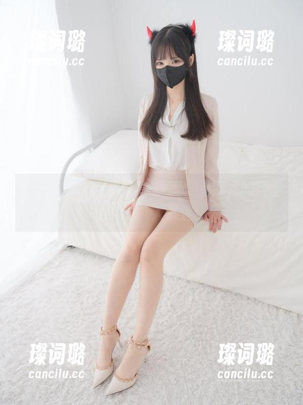 紧急企划-见希w 紧急企划 - 全集风格多变,见希w的肉丝ol果然讓人沉迷!