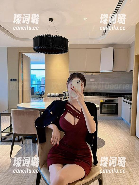 脸红Dearie 微密圈 - 靠,这也太黑了!脸红Dearie的写真集下载地址等你揭开!