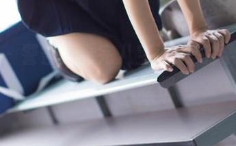 菠萝社 – 警告：看完八宝icey的学姐，学习可能被忽视