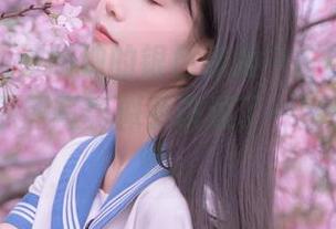 荡漾在西双版纳的银色傣服中古典，萌芽儿o0的原图写真似乎讲述了一段别样的情愫。