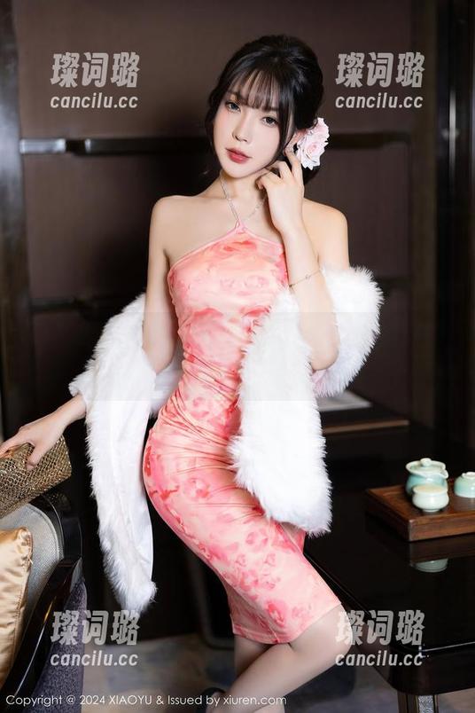 语画界-金纯一 语画界 - 在线!金纯一的新不败战袍:原图中的粉色云朵