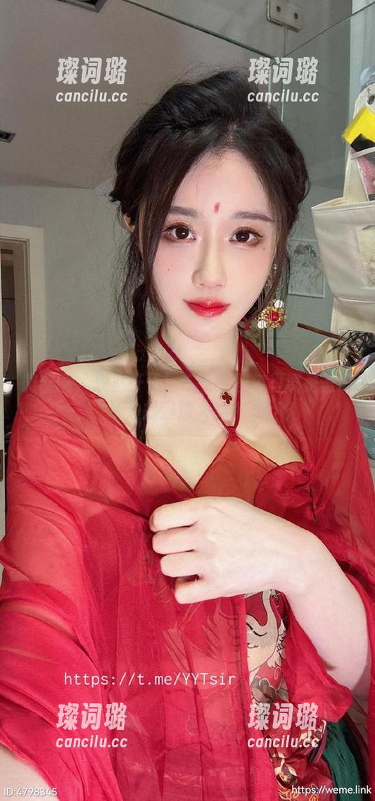 轩子巨二兔 微密圈 - 想必轩子巨二兔的图包里满是圣诞,耳边却是撩人的ASMR