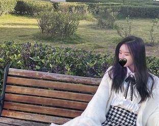 微密圈 – 软妹小九九的户外野餐写真合集：吃点啥吧，顺便拍照！
