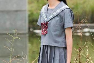 魔镜街拍：带着高跟的优雅，高清肉丝旗袍美女合集，细节让我雀跃，于是就开始了……